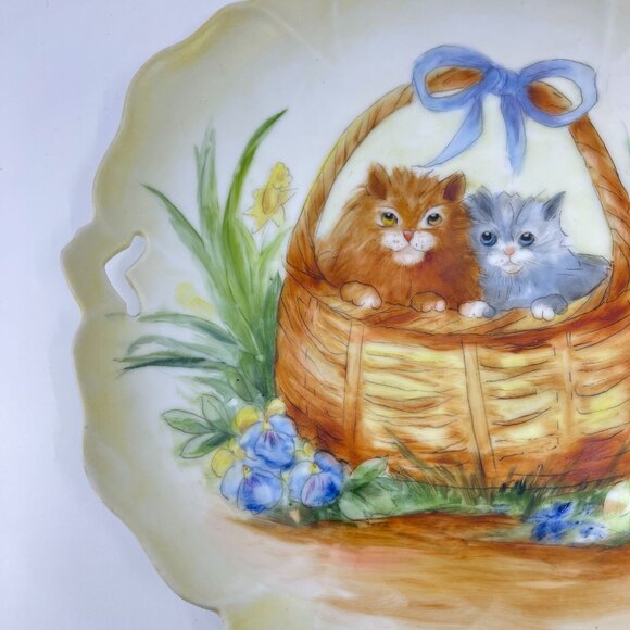 vintage hand painted plate kittens in basket scalloped edge handles signed - Picture 4 of 6